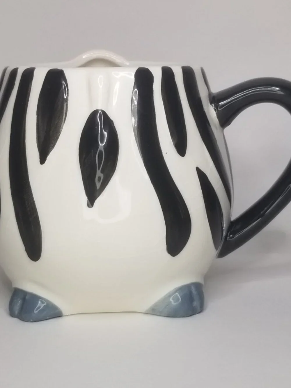 Pier 1 Imports Zebra Body Hand Painted Dolomite Mug - Limited Retired Design